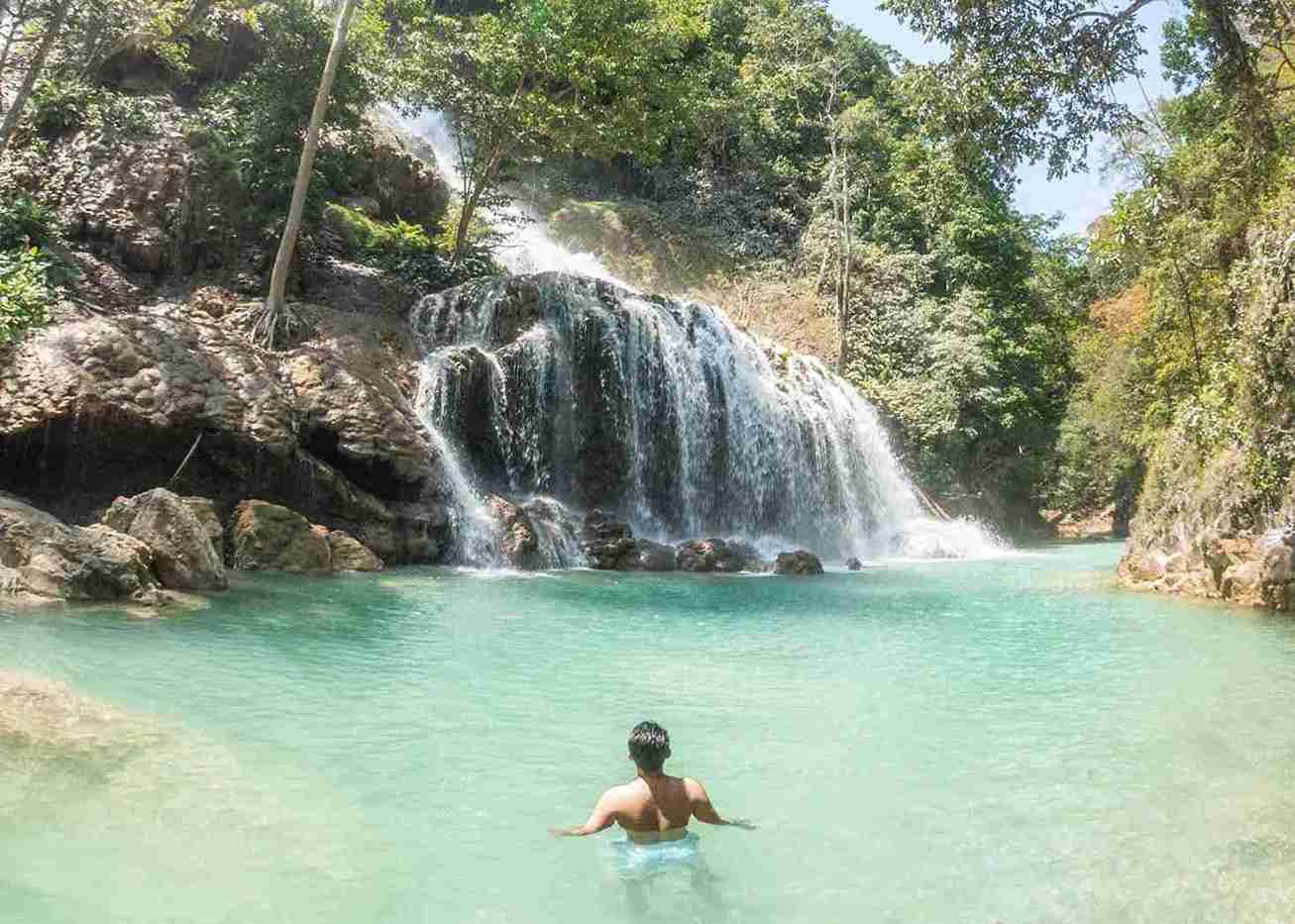 Tanggedu vs Lapopu: which Sumba waterfall should you visit