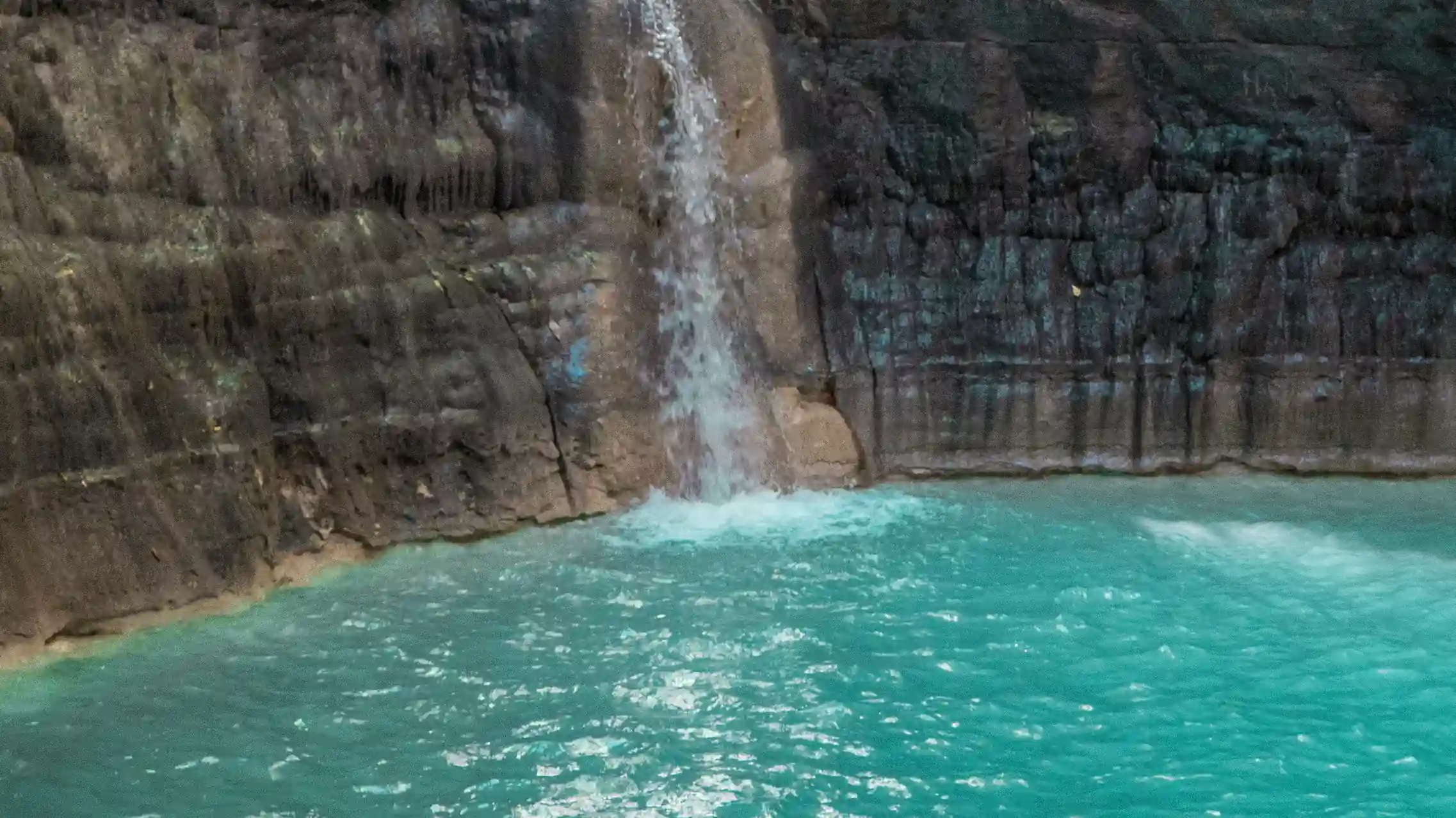 Best season to visit Sumba’s waterfalls like Tanggedu and Lapopu